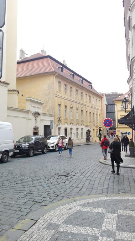 Jakubská 676