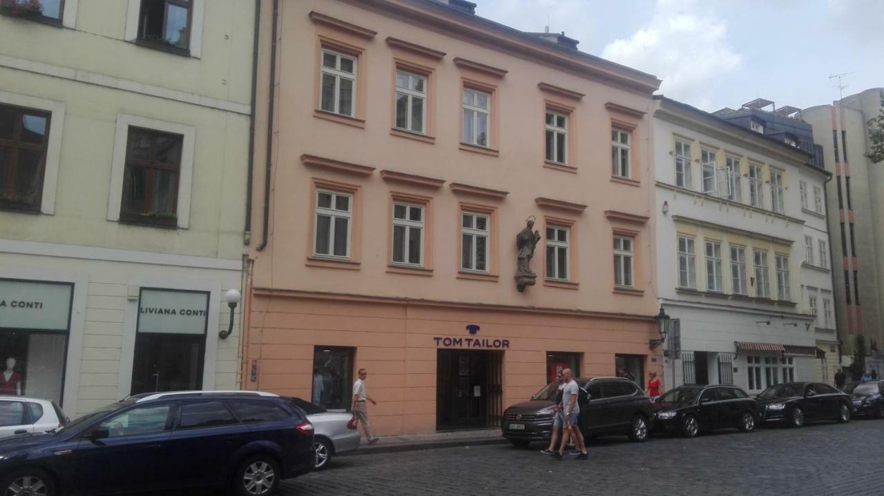 Apartamento Jakubská 676 *
